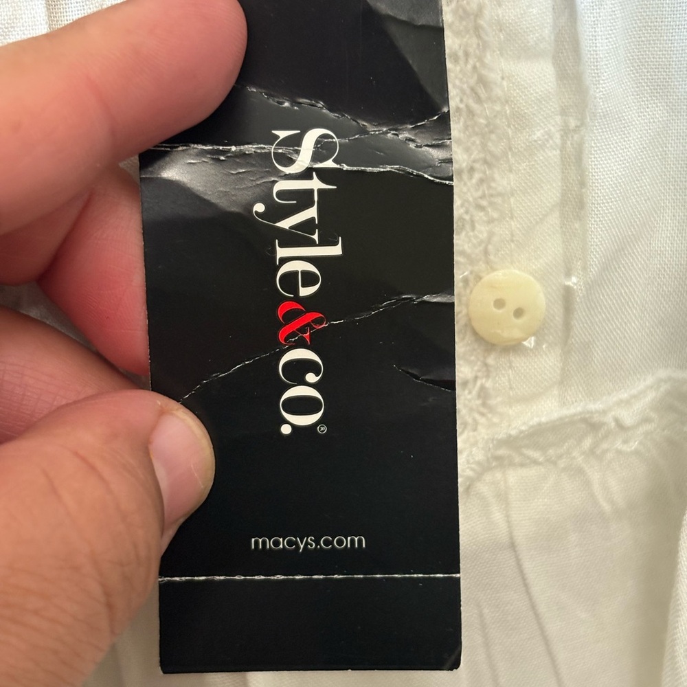 Style & Co. White Pintuck Blouse,NWT,made in India,100% Rayon - Picture 8 of 9